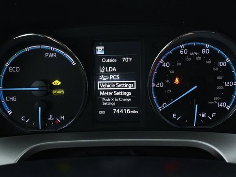 Used 2018 Toyota RAV4 XLE image 13