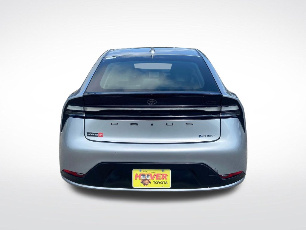Used 2025 Toyota Prius Plug-In Hybrid FWD image 3