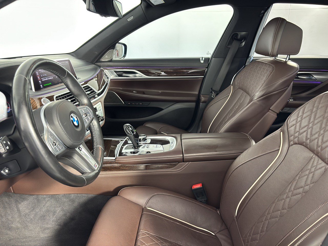 Used 2021 BMW 750i xDrive w/ Luxury Rear Seating Package AWD/4WD image 5