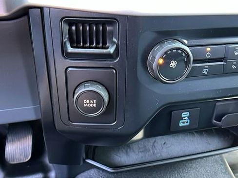 Used 2022 Ford F150 XL w/ Equipment Group 101A High RWD image 23