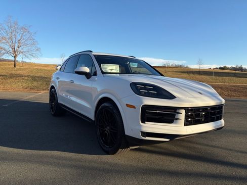 New 2026 Porsche Cayenne image 9