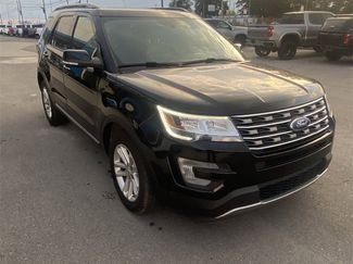 Used 2017 Ford Explorer XLT w/ Equipment Group 202A image 1