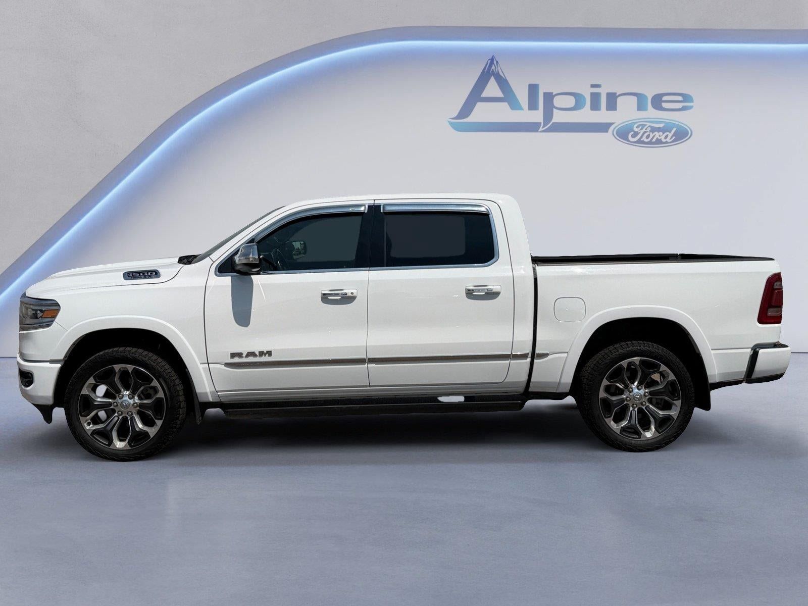 Used 2022 RAM 1500 Limited w/ Body-Colour Bumper Group AWD/4WD image 2