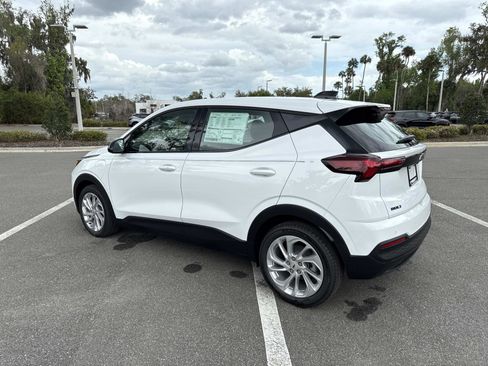 New 2027 Chevrolet Bolt LT w/ Comfort Package FWD image 5