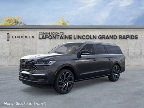 New 2026 Lincoln Navigator L Reserve AWD/4WD image 1
