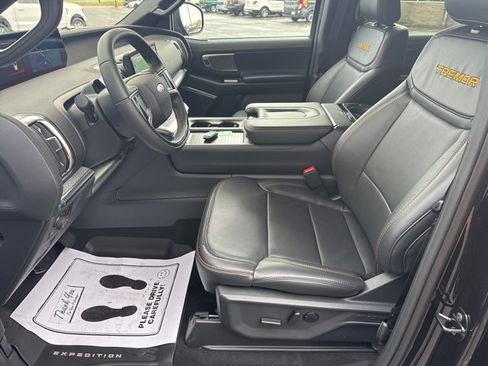 New 2025 Ford Expedition Tremor image 6