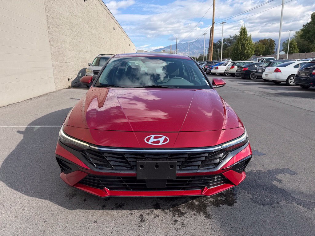 Used 2025 Hyundai Elantra SEL FWD image 7