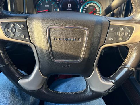 Used 2018 GMC Sierra 2500 Denali image 26