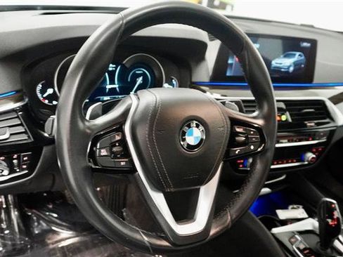 Used 2019 BMW 530e w/ Convenience Package image 10