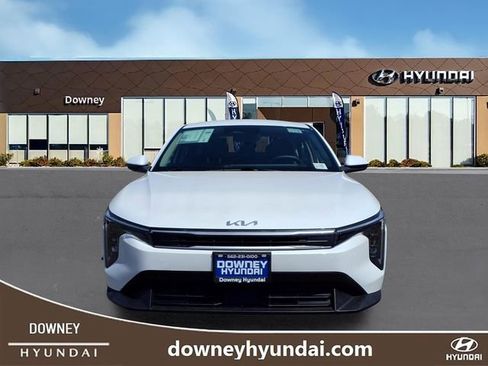 Used 2025 Kia K4 FWD image 2