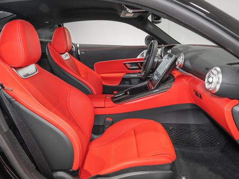 Used 2025 Mercedes-Benz AMG GT 63 image 22