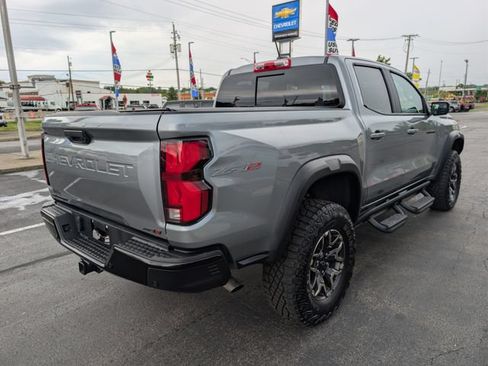 Used 2025 Chevrolet Colorado ZR2 AWD/4WD image 5