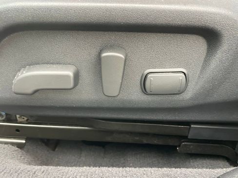 Used 2019 Subaru Outback 3.6R Touring image 26