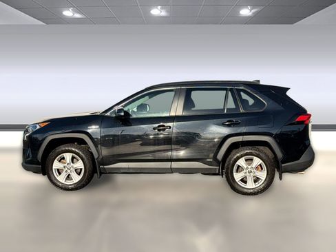 Used 2021 Toyota RAV4 XLE w/ XLE Grade Weather Package AWD/4WD image 2