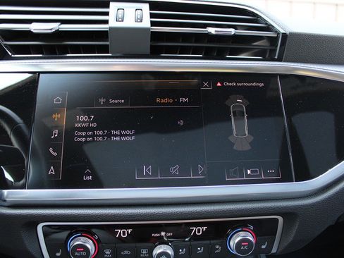 Used 2020 Audi Q3 2.0T Prestige w/ Prestige Package image 10