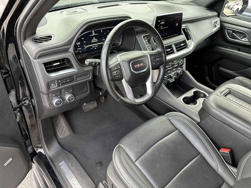 Used 2024 GMC Yukon SLT image 11