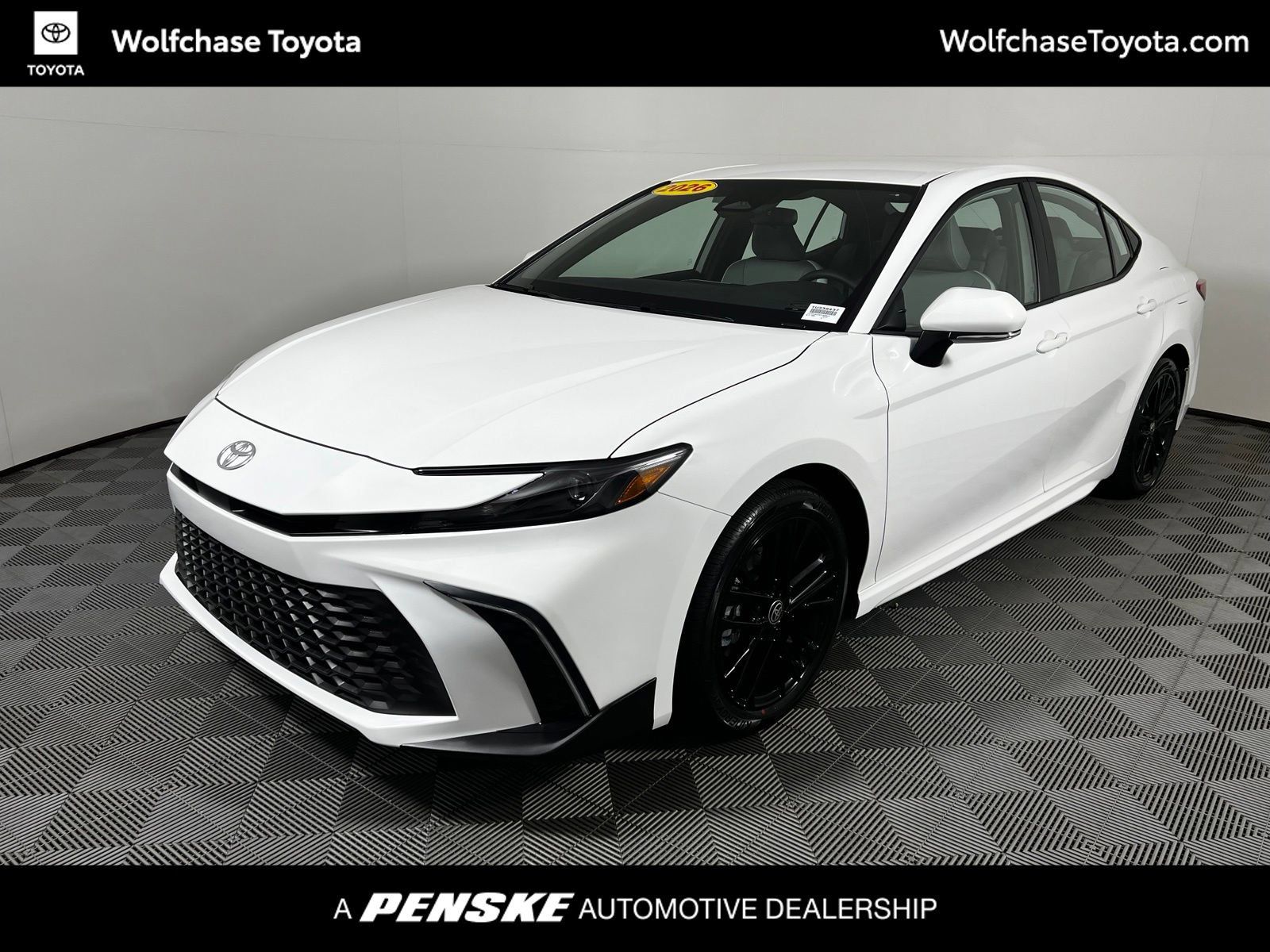 Used 2026 Toyota Camry SE FWD image 1