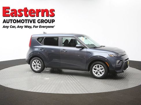 Used 2020 Kia Soul S FWD image 46