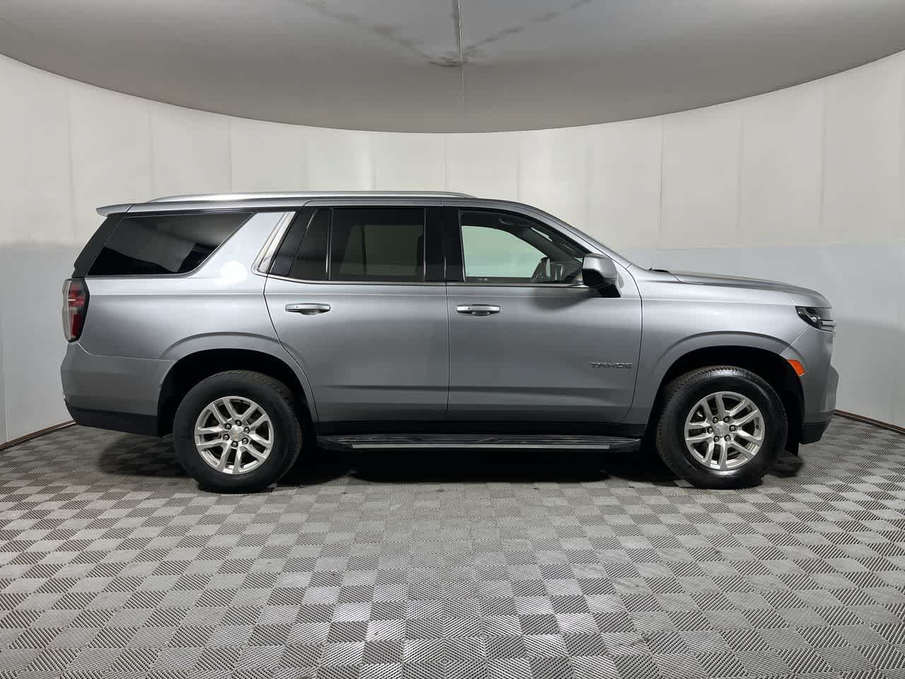 Used 2024 Chevrolet Tahoe LT AWD/4WD image 9