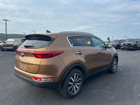 Used 2017 Kia Sportage EX w/ EX Technology Package AWD/4WD image 2