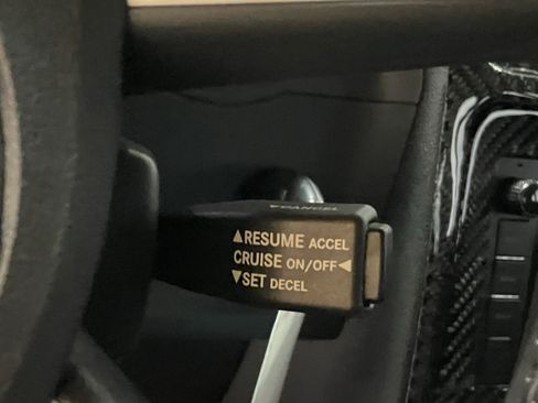 Used 2009 Dodge Challenger R/T image 14