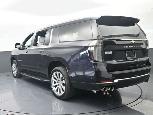 New 2025 Chevrolet Suburban Premier image 4
