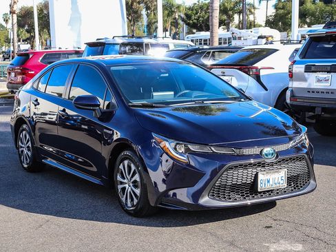 Used 2021 Toyota Corolla LE w/ Carpet Mat Package (TMS) image 3