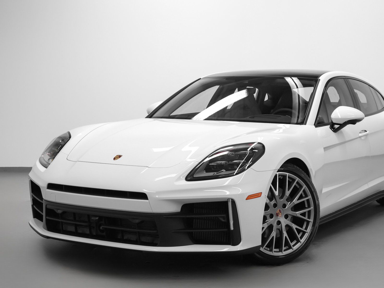 Certified 2026 Porsche Panamera 4 AWD/4WD image 7