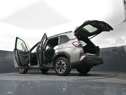 Certified 2025 Subaru Forester Premium w/ Convenience Package #1 image 39