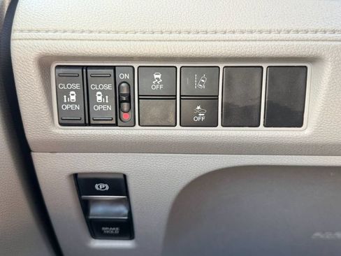 Used 2019 Honda Odyssey EX image 26