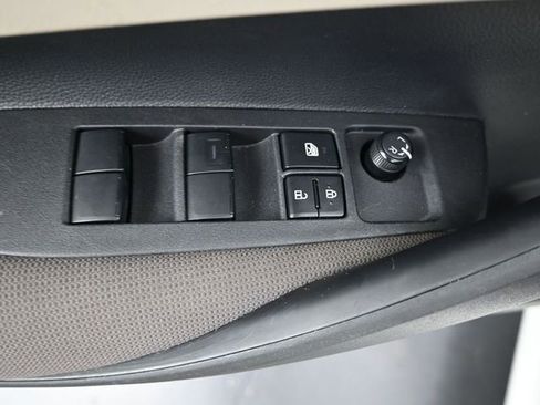 Used 2025 Toyota Corolla LE image 11