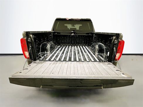 Used 2020 GMC Sierra 1500 Elevation w/ Elevation Value Package image 6