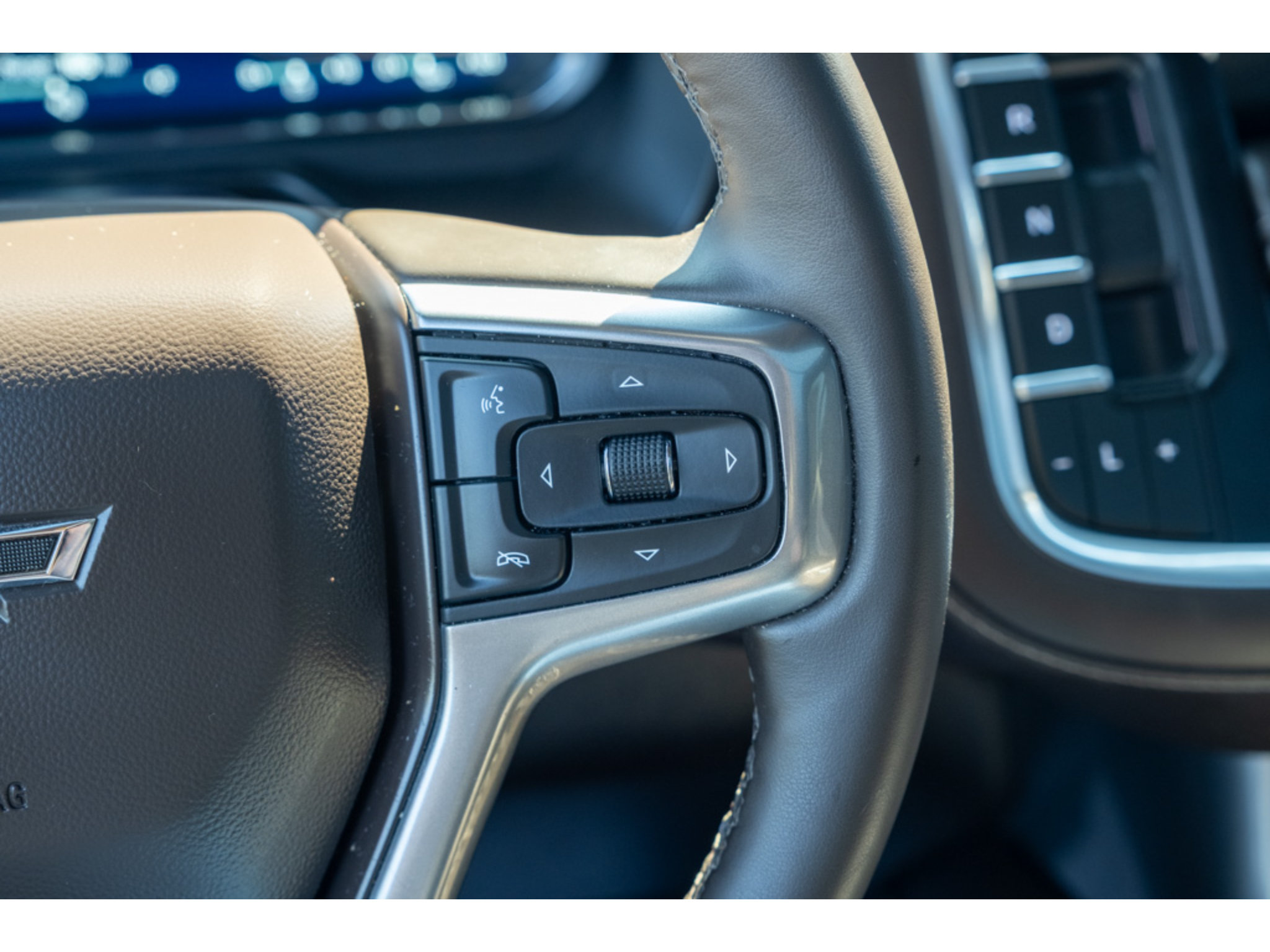 Used 2023 Chevrolet Tahoe Z71 w/ Luxury Package AWD/4WD image 20