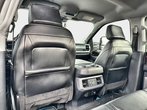 Used 2024 Ford F250 Lariat w/ Chrome Package AWD/4WD image 19