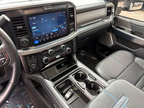 Used 2025 Ford F350 Platinum image 22