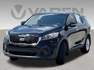 Used 2019 Kia Sorento FWD video 1