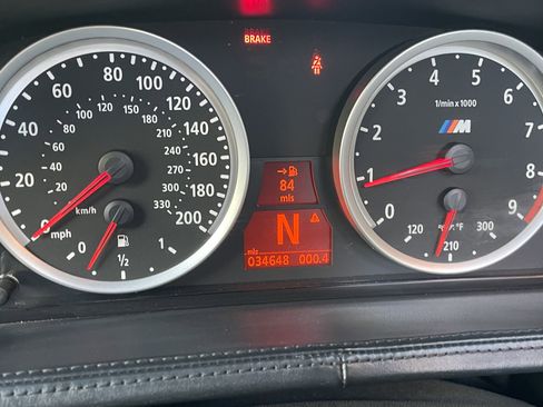 Used 2007 BMW M6 Convertible image 10