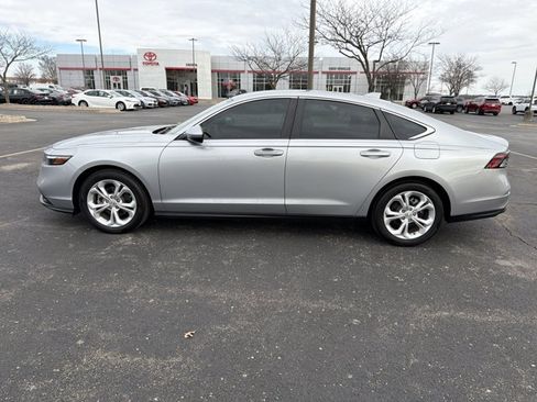 Used 2024 Honda Accord LX image 5