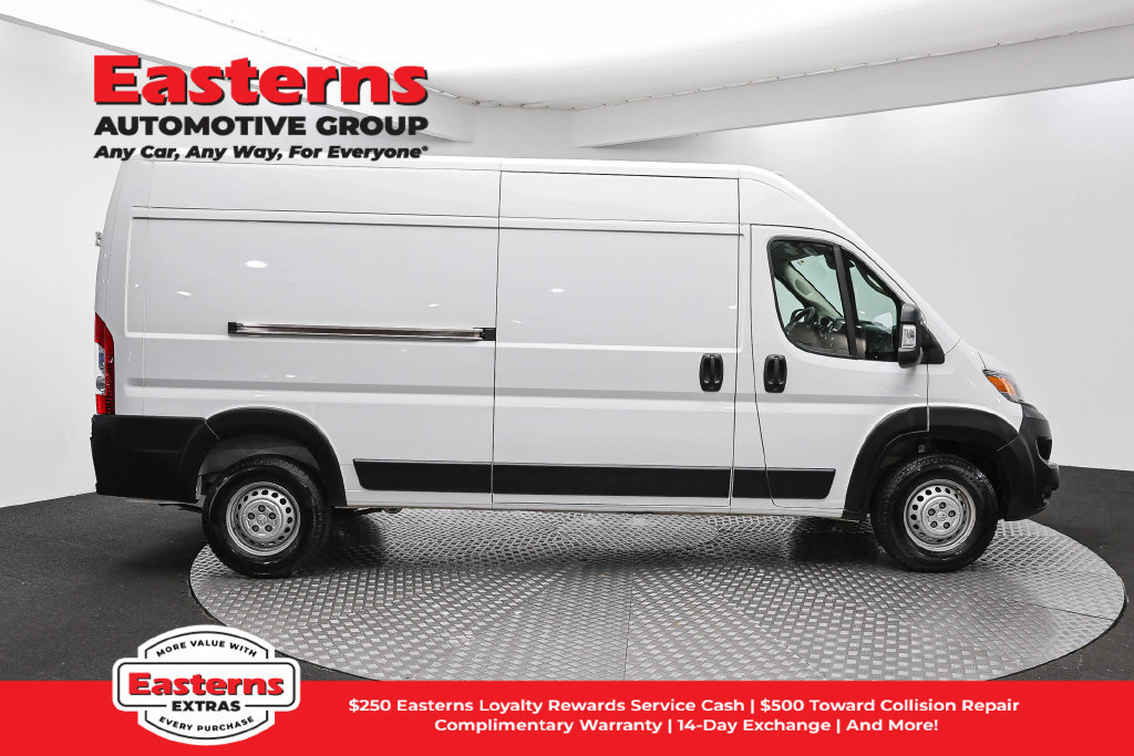 Used 2025 RAM ProMaster 2500 w/ Convenience Group FWD image 5