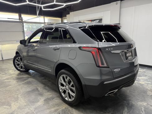 Used 2021 Cadillac XT5 Sportv w/ Platinum Package AWD/4WD image 3