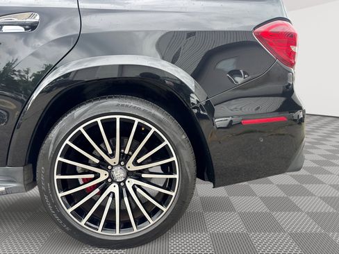 Used 2017 Mercedes-Benz GLS 63 AMG 4MATIC image 29