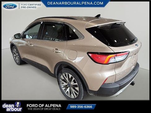 Certified 2020 Ford Escape Titanium AWD/4WD image 4