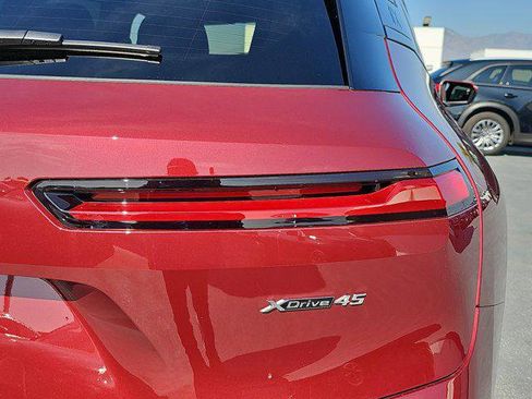 New 2026 BMW iX xDrive45 w/ Premium Package image 34