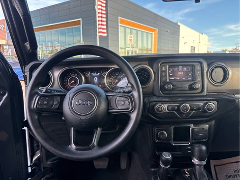 Used 2021 Jeep Wrangler Unlimited Sport image 12