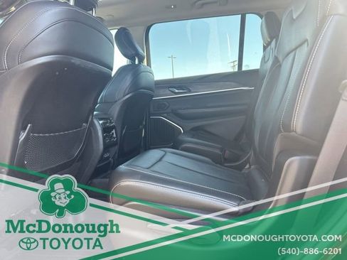 Used 2022 Jeep Grand Cherokee L Limited image 8