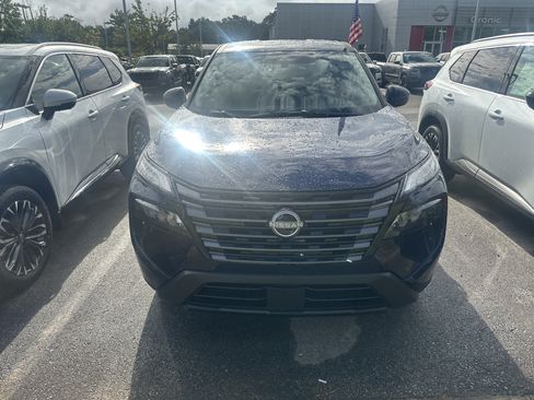 Used 2026 Nissan Rogue SV FWD image 6