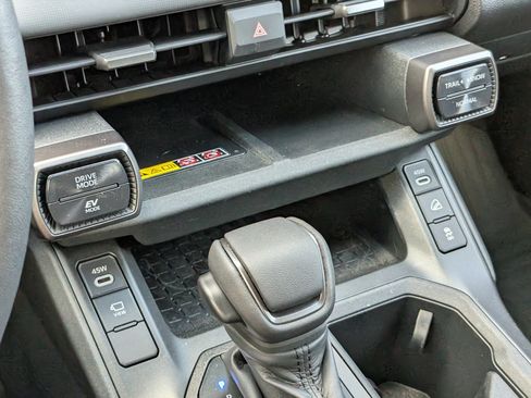 Used 2026 Toyota RAV4 AWD image 19