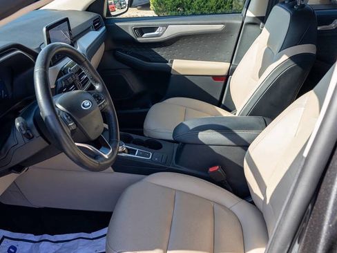 Used 2020 Ford Escape SE Sport image 8