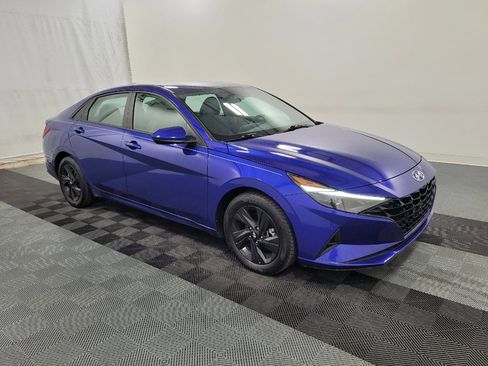 Used 2021 Hyundai Elantra SEL FWD image 11