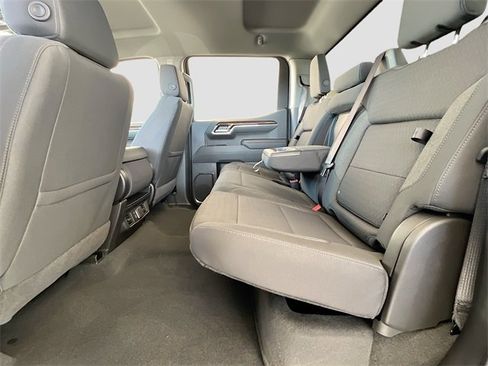 New 2026 GMC Sierra 1500 Elevation image 17